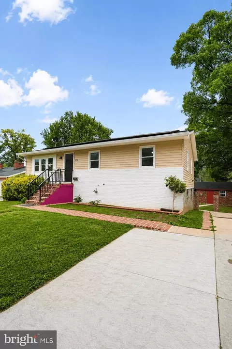 Exterior - 6308 Barrs Ln, Lanham, MD 20706 photo 3 of 6