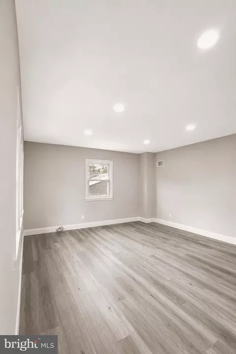Living - 6308 Barrs Ln, Lanham, MD 20706 photo 3 of 5