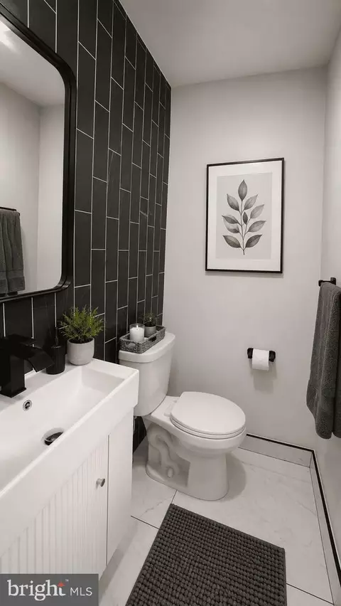 Bath - 6308 Barrs Ln, Lanham, MD 20706 photo 7 of 8