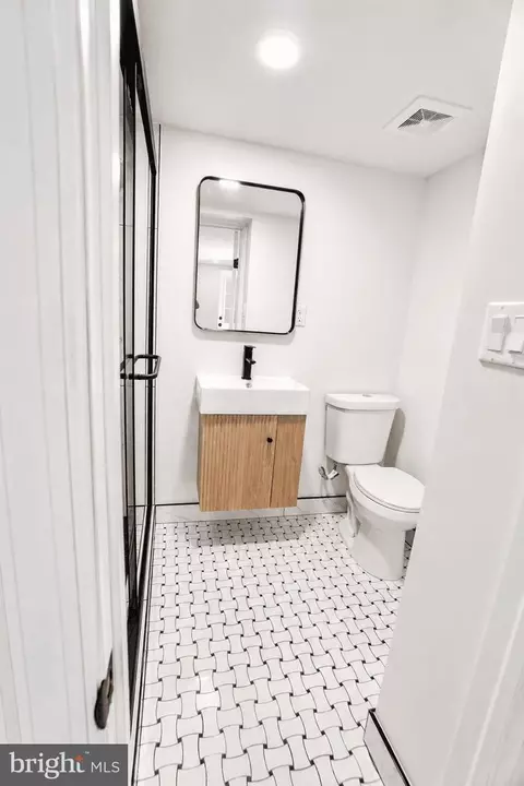 Bath - 6308 Barrs Ln, Lanham, MD 20706 photo 1 of 8