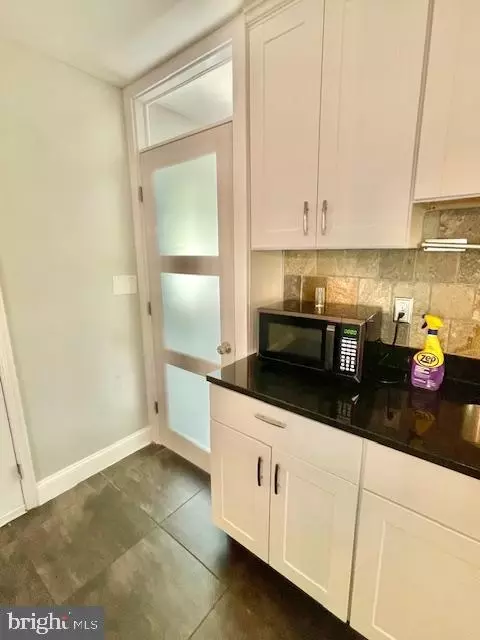 Kitchen - 5502 Belva Pl, Lanham, MD 20706 photo 7 of 9