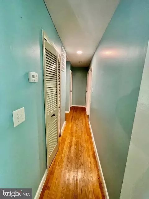 Entry Way - 5502 Belva Pl, Lanham, MD 20706 photo 2 of 7