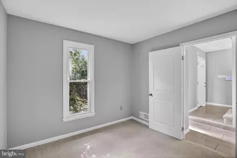 Entry Way - 6504 Walker Branch Dr, Laurel, MD 20707 photo 4 of 4