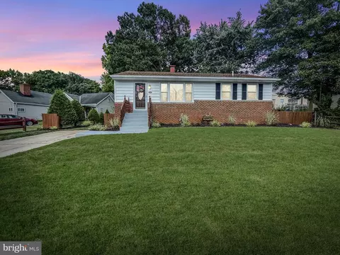 6303 93rd Pl, Lanham, MD 20706 photo 2