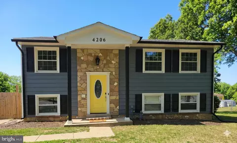 4206 Canyonview Dr, Marlboro, MD 20772