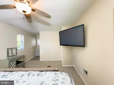 Bedroom - 8028 Sandy Spring Rd, Laurel, MD 20707 photo 4 of 8