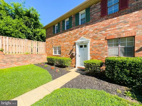 Exterior - 8028 Sandy Spring Rd, Laurel, MD 20707 photo 2 of 5