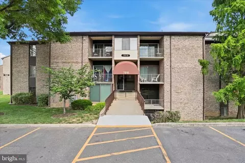 7818 Hanover Pkwy #101, Greenbelt, MD 20770
