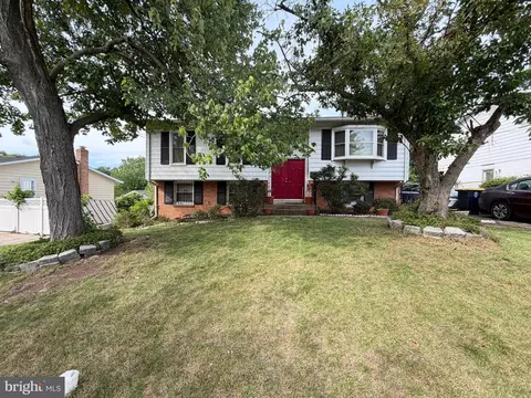 Exterior - 4231 Kinmount Rd, Lanham, MD 20706 photo 2 of 9
