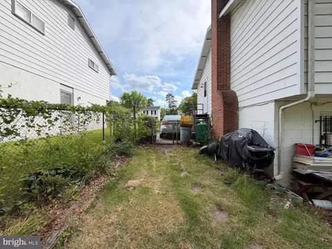 Exterior - 4231 Kinmount Rd, Lanham, MD 20706 photo 9 of 9