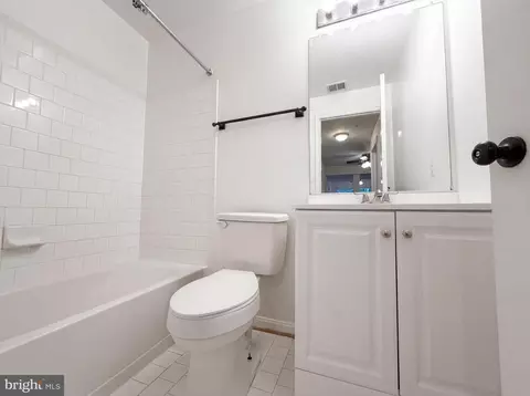 Bath - 15513 Kennett Square Way, Brandywine, MD 20613 photo 1 of 6