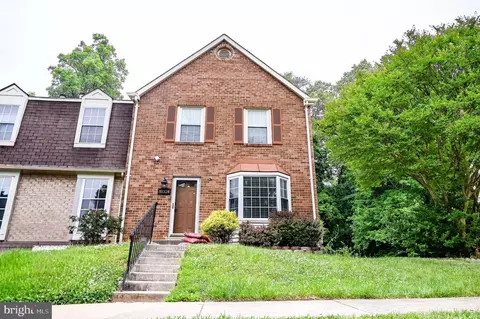 10324 Broom Ln, Lanham, MD 20706 photo 2