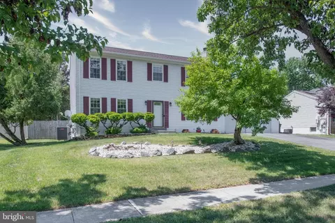 13305 Coldwater Dr, Fort Washington, MD 20744