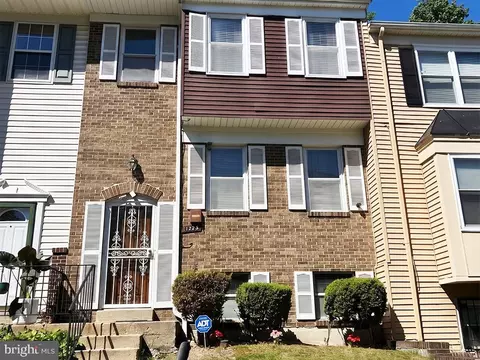 1725 Forest Park Dr, District Heights, MD 20747