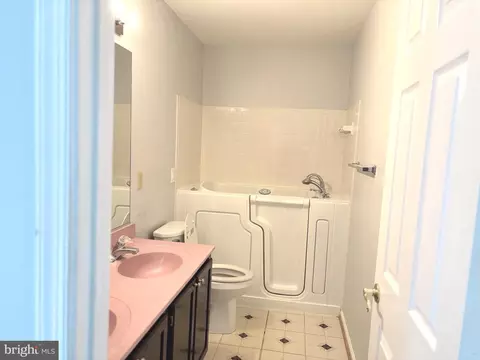 Bath - 14508 Delcastle Dr, Bowie, MD 20721 photo 5 of 6