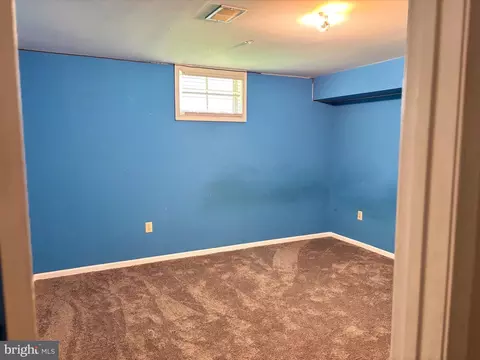 Bedroom - 14508 Delcastle Dr, Bowie, MD 20721 photo 4 of 7