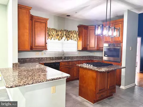 Kitchen - 14508 Delcastle Dr, Bowie, MD 20721 photo 2 of 5
