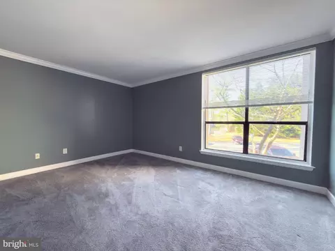 3327 Huntley Square Dr #B, Temple Hills, MD 20748