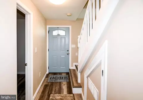 Entry Way - 620 8th St, Laurel, MD 20707 photo 1 of 7