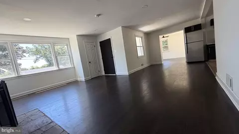 Living - 8626 Leslie Ave, Lanham, MD 20706 photo 4 of 4