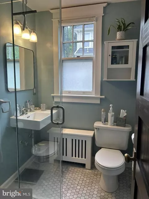 Bath - 4103 33rd St, Mount Rainier, MD 20712 photo 1 of 2
