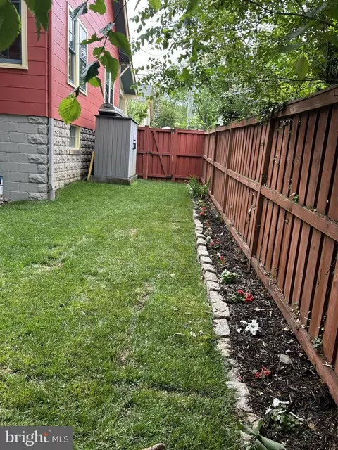 Exterior - 4103 33rd St, Mount Rainier, MD 20712 photo 3 of 4