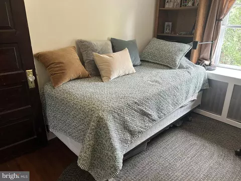 Bedroom - 4103 33rd St, Mount Rainier, MD 20712 photo 5 of 5