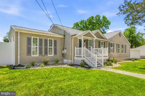 4107 Henson Ln, Temple Hills, MD 20748