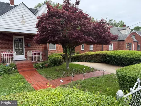 6502 Adak St, Capitol Heights, MD 20743