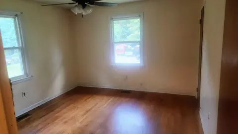 Bedroom - 7612 Moores Rd, Brandywine, MD 20613 photo 3 of 4