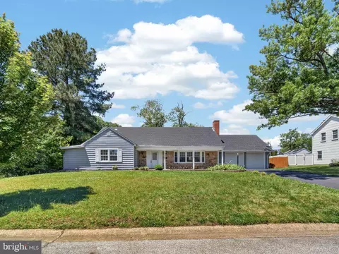 2702 Spindle Ln, Bowie, MD 20715