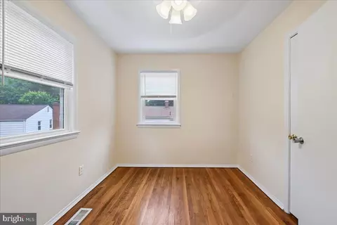 Bedroom - 6703 Vanessa Dr, Lanham, MD 20706 photo 6 of 9