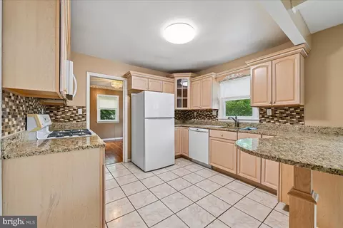 Kitchen - 6703 Vanessa Dr, Lanham, MD 20706 photo 1 of 2