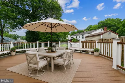 Exterior - 6703 Vanessa Dr, Lanham, MD 20706 photo 3 of 5