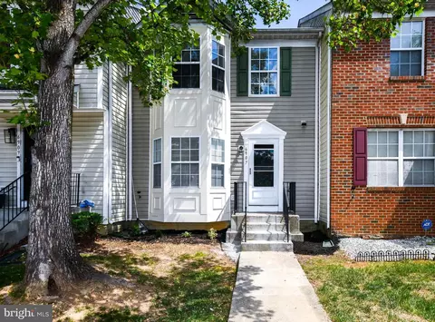 6907 Wildrose Ct, District Heights, MD 20747