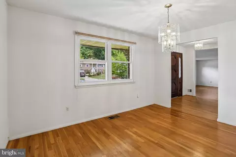 Living - 8303 Montpelier Dr, Laurel, MD 20708 photo 4 of 7