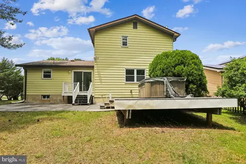 Exterior - 8303 Montpelier Dr, Laurel, MD 20708 photo 4 of 5