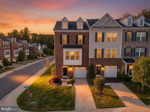 8700 Sweet Lauren Ct, Marlboro, MD 20772