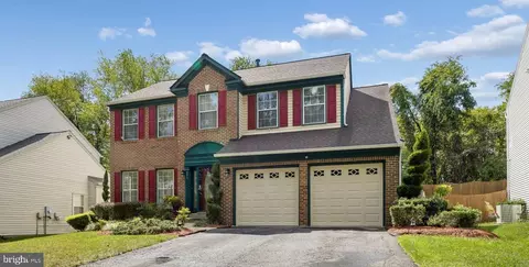 Exterior - 804 Falls Lake Dr, Bowie, MD 20721 photo 2 of 7