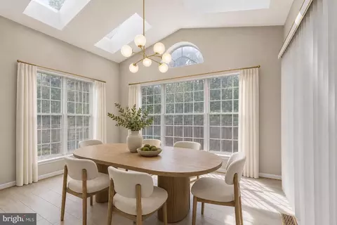Dining - 804 Falls Lake Dr, Bowie, MD 20721 photo 2 of 2