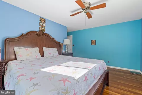 Bedroom - 2302 Muskogee St, Hyattsville, MD 20783 photo 4 of 13