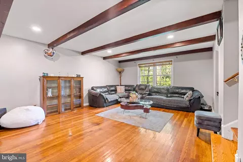 Living - 2302 Muskogee St, Hyattsville, MD 20783 photo 1 of 4