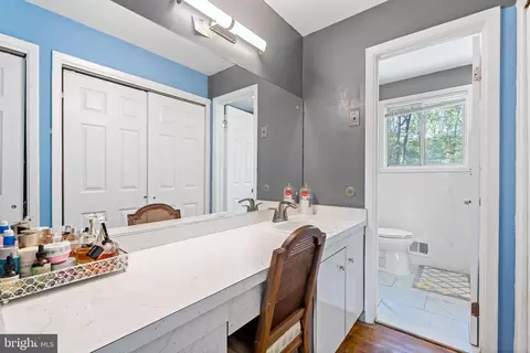 Bath - 2302 Muskogee St, Hyattsville, MD 20783 photo 2 of 6