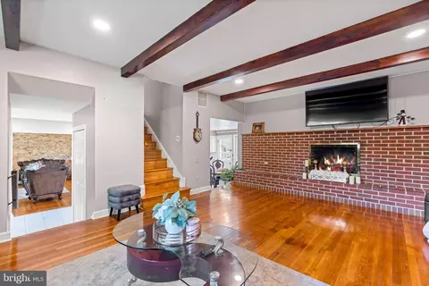 Living - 2302 Muskogee St, Hyattsville, MD 20783 photo 3 of 4