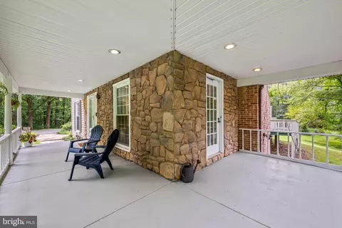 Exterior - 12101 Duckettown Rd, Laurel, MD 20708 photo 4 of 17
