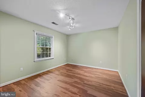 Bedroom - 12101 Duckettown Rd, Laurel, MD 20708 photo 4 of 8