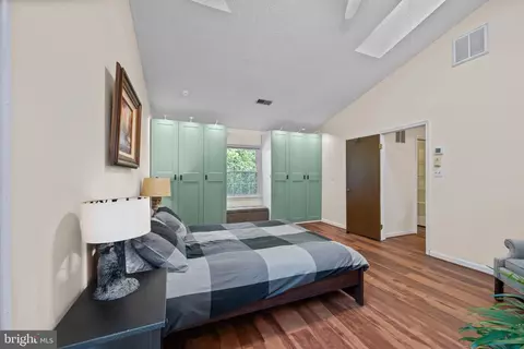 Bedroom - 12101 Duckettown Rd, Laurel, MD 20708 photo 3 of 8