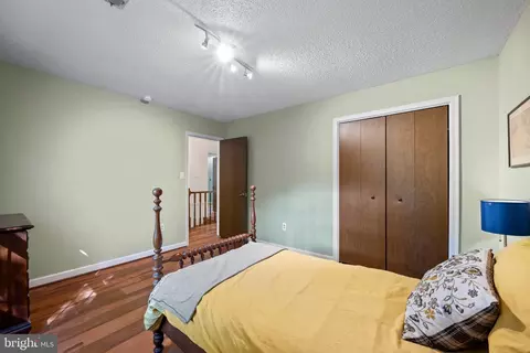 Bedroom - 12101 Duckettown Rd, Laurel, MD 20708 photo 6 of 8