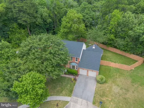 View/Area - 10102 Mallard Pond Ct, Laurel, MD 20708 photo 3 of 17