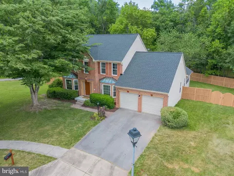 View/Area - 10102 Mallard Pond Ct, Laurel, MD 20708 photo 1 of 17